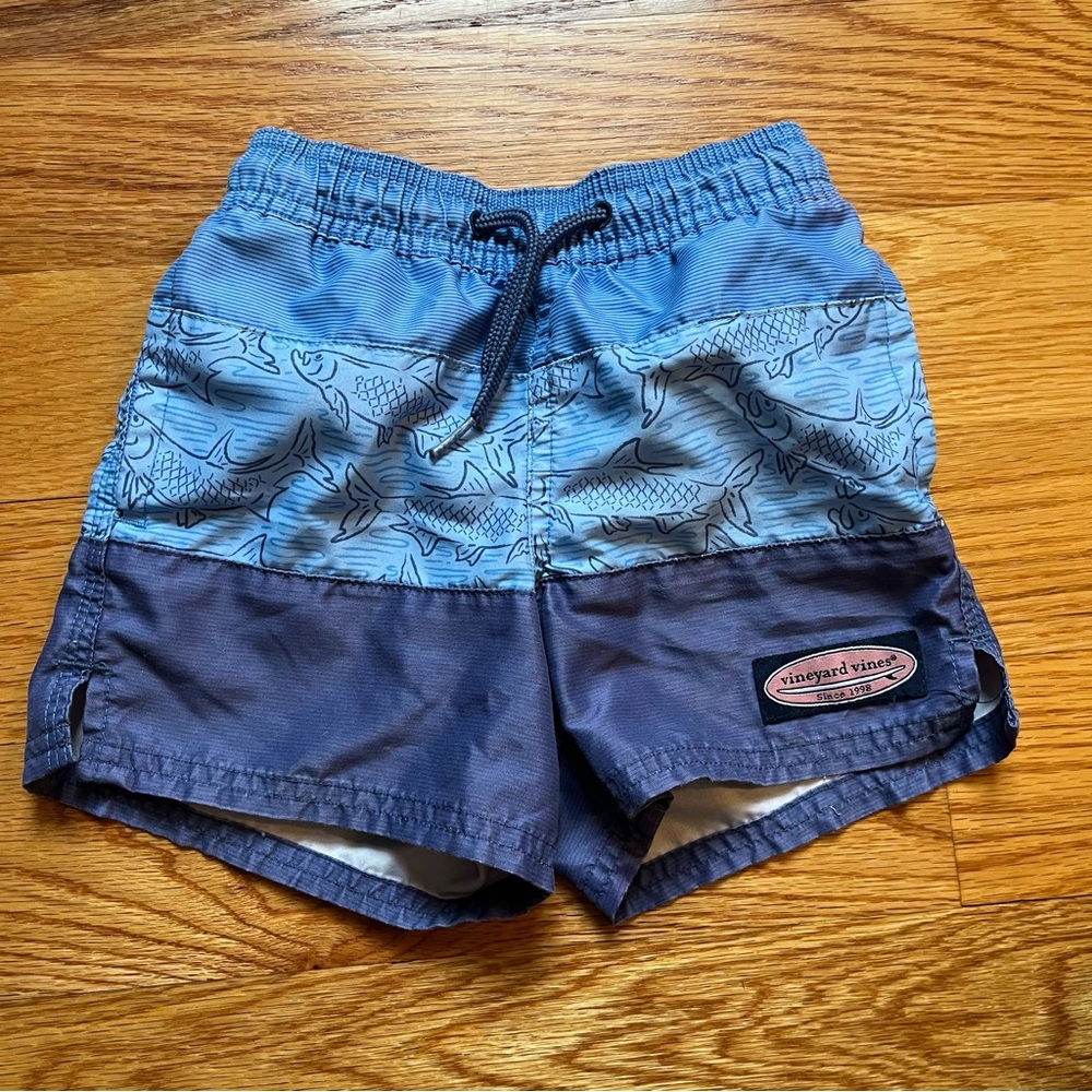 Vineyard Vines blue fish print swim trunks size 2T